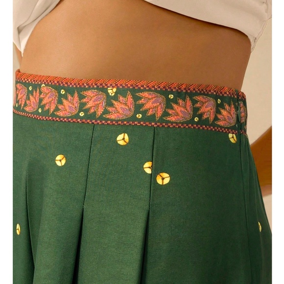 Elegant Green Wide Leg Pants - Picture 5 of 6